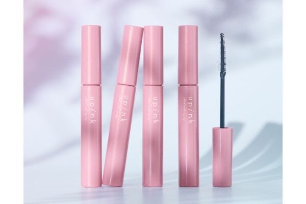 upinkから「フェアリーカールマスカラ」のロングタイプ＆「フィルスウィートチーク」の限定色が登場