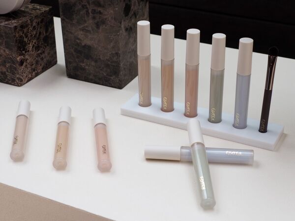 エクセル、大人気アイブロウがリニューアル＆限定パウダーは待望の定番化。新作には美容液コンシーラーも【2025年秋冬 新商品発表会レポート】