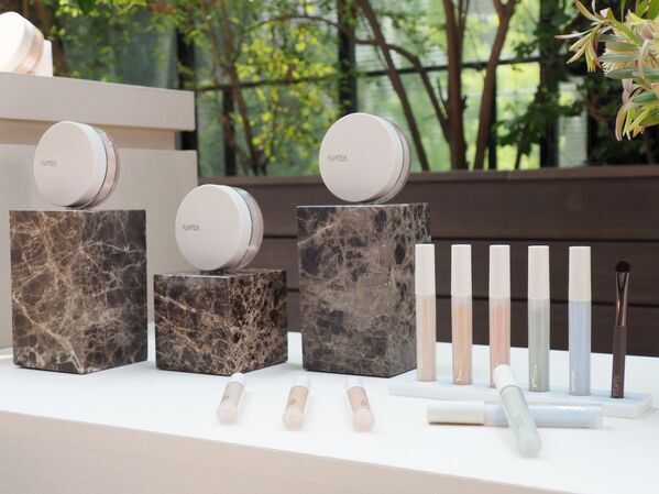 エクセル、大人気アイブロウがリニューアル＆限定パウダーは待望の定番化。新作には美容液コンシーラーも【2025年秋冬 新商品発表会レポート】