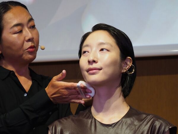 エクセル、大人気アイブロウがリニューアル＆限定パウダーは待望の定番化。新作には美容液コンシーラーも【2025年秋冬 新商品発表会レポート】