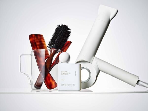 艶、指通り、本気のケアも。シンピュルテから香りのレイヤーを楽しむパフュームオイル誕生