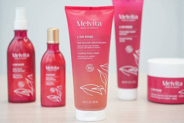 プルプル二の腕が気になる人に！　メルヴィータの引き締め成分配合「ロルロゼ」シリーズで夏のボディメイクを