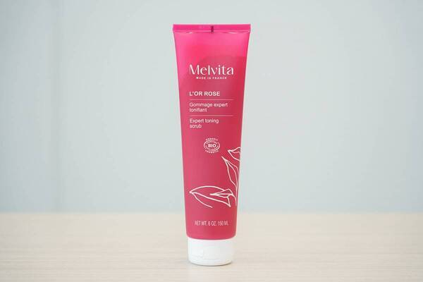 プルプル二の腕が気になる人に！　メルヴィータの引き締め成分配合「ロルロゼ」シリーズで夏のボディメイクを