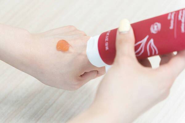 プルプル二の腕が気になる人に！　メルヴィータの引き締め成分配合「ロルロゼ」シリーズで夏のボディメイクを