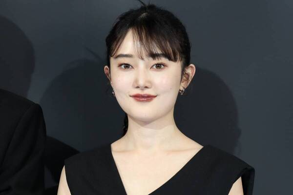 KATEの「陰影メイク」をグローバルに発信！　ヘアメイクアップアーティスト GENSEIがメイク術を披露