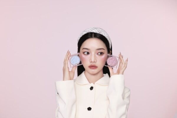 DAISY DOLL by MARY QUANTから高密着チークの新色&ハイライトが登場！