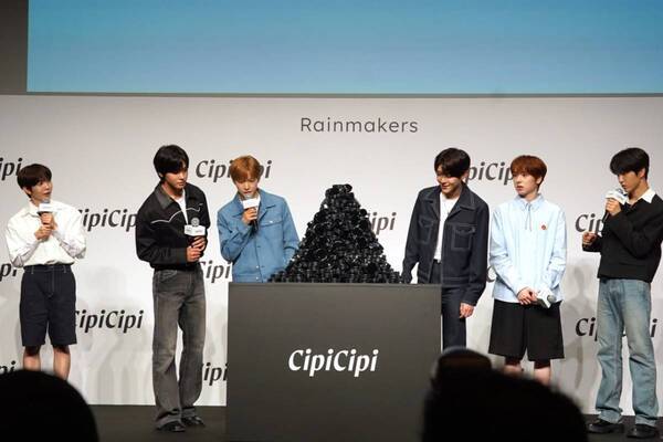 「CipiCipi」ブランドアンバサダーに「NCT WISH」が就任！　“崩れない”クッションファンデタワー作りにチャレンジ