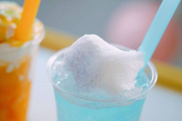 ROIROMが結成後初のリアルイベントに登場！　二人の考案ドリンクを楽しめる「Essential新感覚Cafe」開催