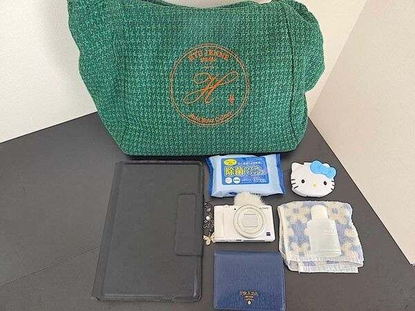 出張の多いライター、編集部員に聞く！　ガチ愛用出張バッグ&便利グッズ