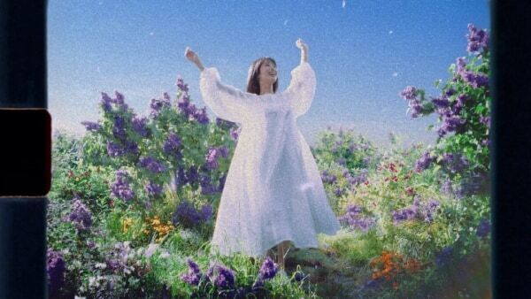 美容成分を重ねてとじこめる新「ジュレーム」誕生。新ミューズ・浜辺美波さん出演の新CMも放映中