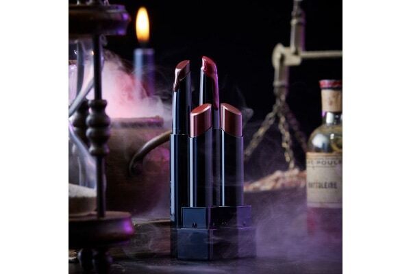 「リップモンスター」シリーズに、KATE×ユニバーサル・スタジオ・ジャパン共創アトラクションに登場する4人の魔女をイメージした限定色