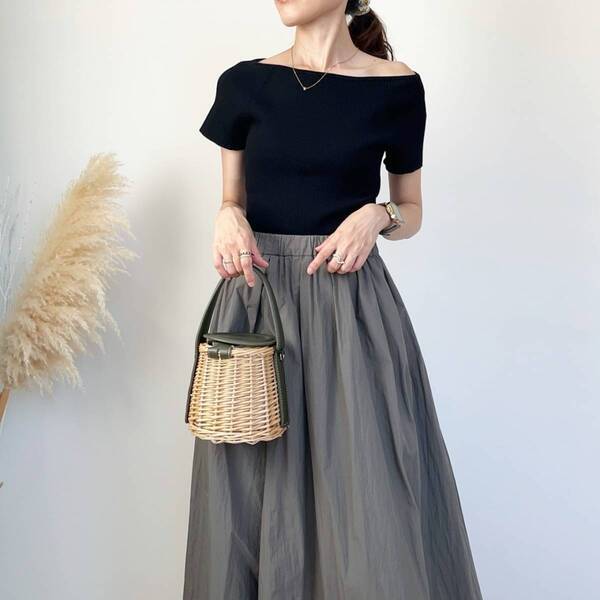 まさに“賢い大人女子の味方”。GUのリブニットが夏から秋にかけて大活躍の予感！