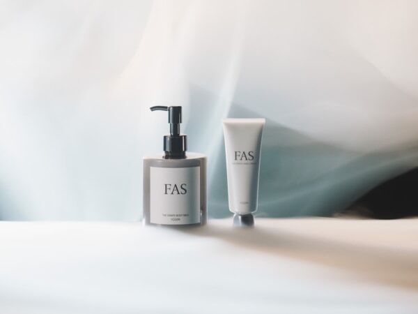 発酵エイジングケア「FAS」より、ボディミルクとハンドクリームが新登場！