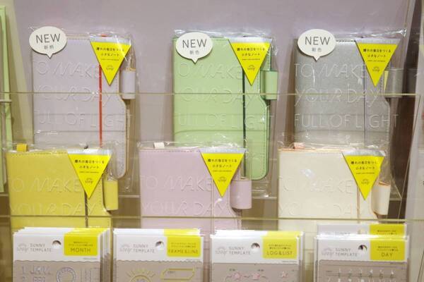 ロフトで2026年版ダイアリーをチェック！　平成リバイバルな新作文具もそろう『文フェス 2025AUTUMN』も開催中