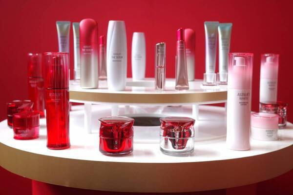 富士フイルム「アスタリフト」の魅力を東京ミッドタウン 六本木で体験！　見て、触れて、楽しむ「ハリ科学」イベントを開催