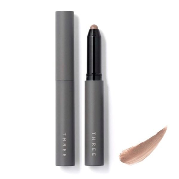 THREEのベストセラー「シマリング グロー デュオ」が初のリニューアル！　ハイライター＆チークベースでうるんだツヤと温かな血色感をプラス