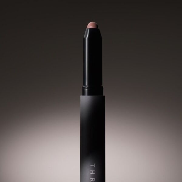 THREEのベストセラー「シマリング グロー デュオ」が初のリニューアル！　ハイライター＆チークベースでうるんだツヤと温かな血色感をプラス