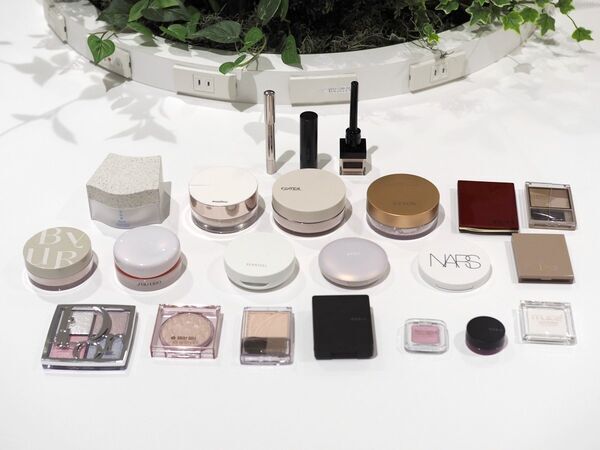 多幸感あふれる肌になりたい！　コスメオタク注目の2025年秋冬新作フェイスパウダー＆ハイライト＆シェーディングを徹底解説