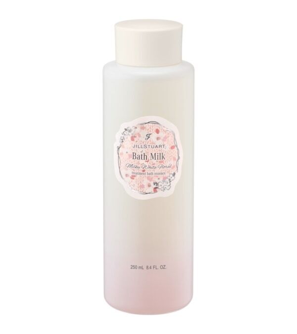 ジルスチュアート　ビューティのボディクリーム＆フレグランスグロススプレーがリニューアル。ぬくもりのある甘さで心までほぐす&#8221;ミルキーホワイトフローラル&#8221;の限定ライフスタイルアイテムも同時発売