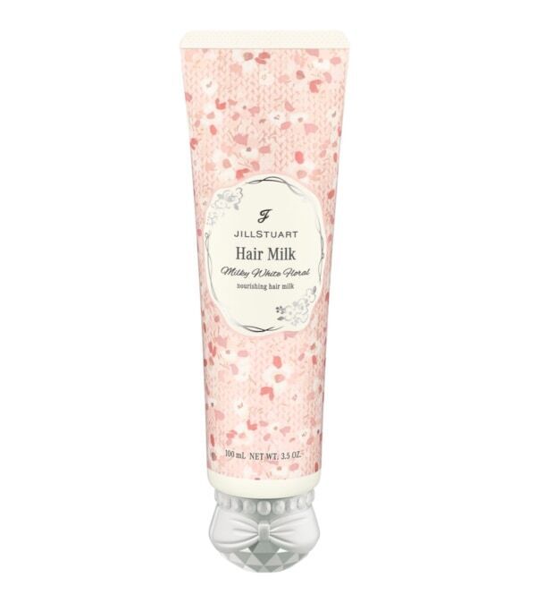 ジルスチュアート　ビューティのボディクリーム＆フレグランスグロススプレーがリニューアル。ぬくもりのある甘さで心までほぐす&#8221;ミルキーホワイトフローラル&#8221;の限定ライフスタイルアイテムも同時発売