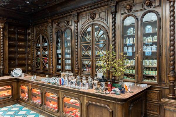 ギフトにおすすめの「オフィシーヌ・ユニヴェルセル・ビュリー」アイテム3選。刻印サービスも、ラッピングもすてき！