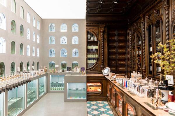 ギフトにおすすめの「オフィシーヌ・ユニヴェルセル・ビュリー」アイテム3選。刻印サービスも、ラッピングもすてき！