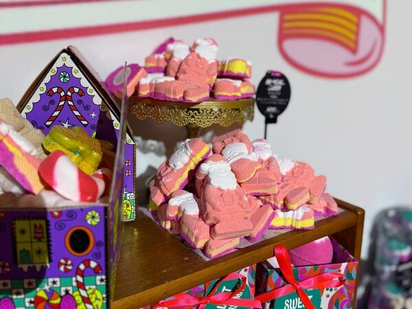 LUSHのクリスマスコレクションがお披露目！　大人気の「スノーフェアリー」シリーズなど全78アイテムをチェックしてきた