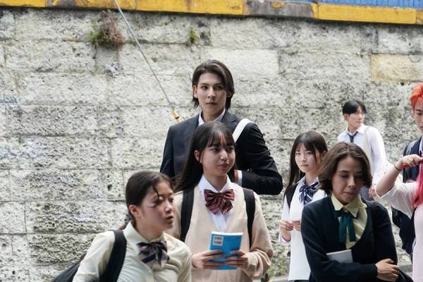 愛実の愛する短歌と、その伏線を回収した砂浜のラスト【愛の、がっこう#最終話】