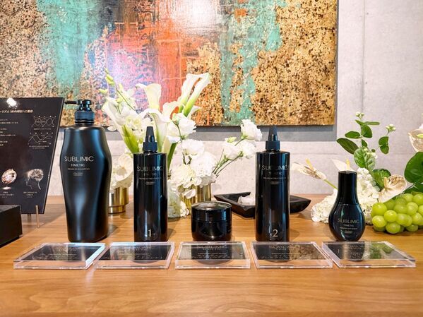 資生堂プロフェッショナルから最高級ヘアケア「サブリミック タイムティック」が誕生。ホリスティックなアプローチで健やかな頭皮と輝きあふれる髪へ
