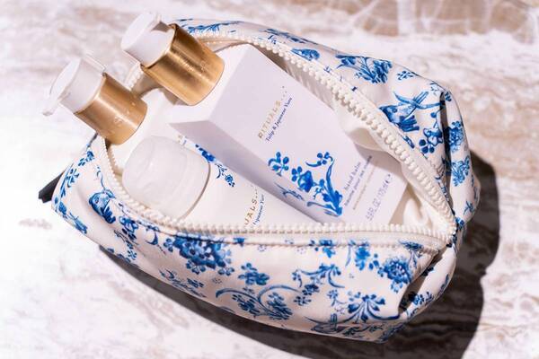 静かな心を手に入れる「リチュアルズ」の新・ご自愛コスメ。3,300円のお得なホリデー限定セットも