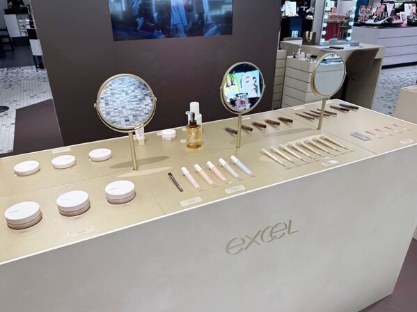 エクセルがポップアップを渋谷で開催中！　アップデートした世界観で現品が当たるクレーンゲームも