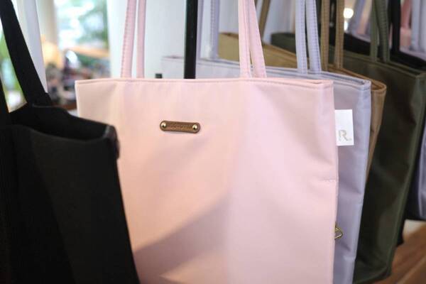 トートバッグ専門ブランド『ROOTOTE』、2026年春夏新作を公開！　働くアラサー女性注目のアイテムは？