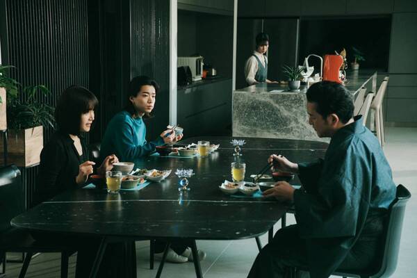 のん主演、美しき復讐劇が開幕！　藤木直人の元棋士役にリアコになりそう【MISS KINGレビュー第1話・第2話】