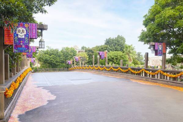 色鮮やかな“死者の日”の世界へ!?　東京ディズニーシー「ラソス・デ・ラ・ファミリア」を楽しむ3つのポイント