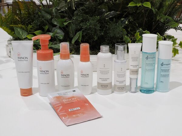 ライン使いするならどれ？　コスメオタク注目の2025年秋冬新作スキンケア42アイテムをお試し