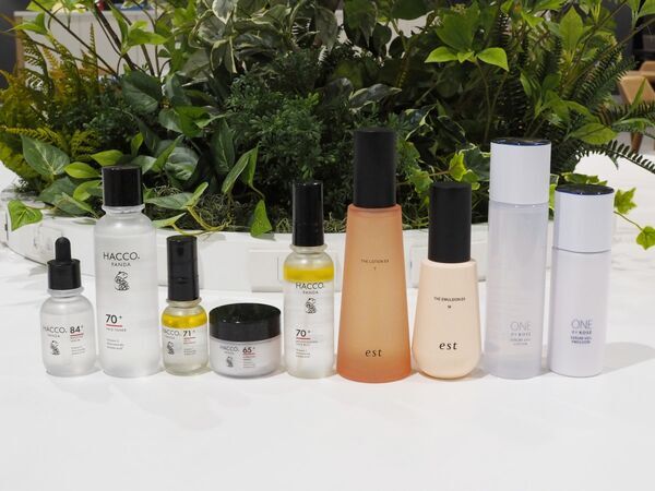 ライン使いするならどれ？　コスメオタク注目の2025年秋冬新作スキンケア42アイテムをお試し