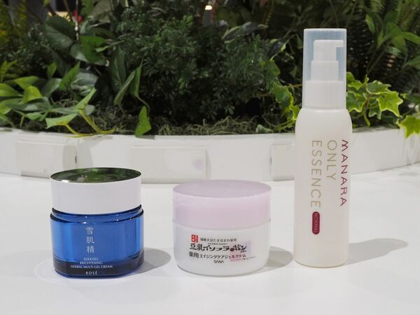 ライン使いするならどれ？　コスメオタク注目の2025年秋冬新作スキンケア42アイテムをお試し