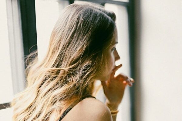 偶然よく会う人は「運命の人」って本当？　よく会う本当の理由とは