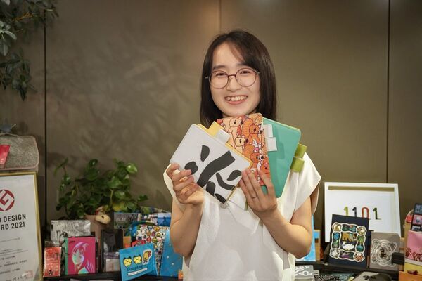 あえて今、手書きのダイアリーが注目されている理由とは？　『ほぼ日手帳』デザイナーに聞く、「書くこと」の力