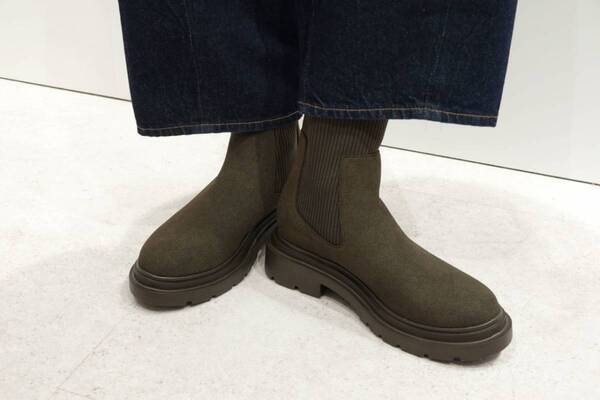 冬のオフィカジコーデもGUで。2025年秋冬新作でかなえるビジネスシーンにおすすめコーデは？