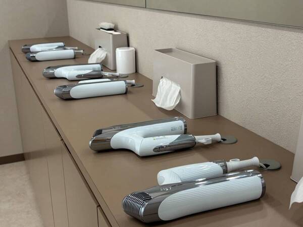 “一人になりたい”夜は、音と光の中へ。仕事終わりのアラサー女子が暗闇ボクシングで全力デトックス体験