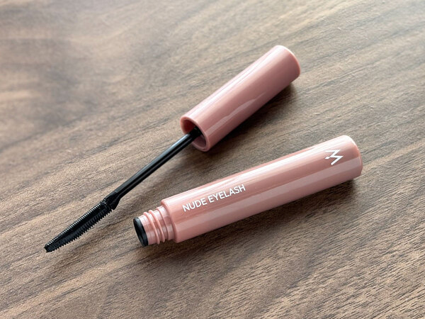 【プチプラマスカラ3選】シアーブラックのマスカラでまつげにツヤを宿すのがいまっぽい