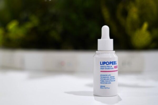 角質ケアも保湿も栄養も諦めたくない！　3本のマイルド角質ケア美容液「リポピール」を体験レビュー