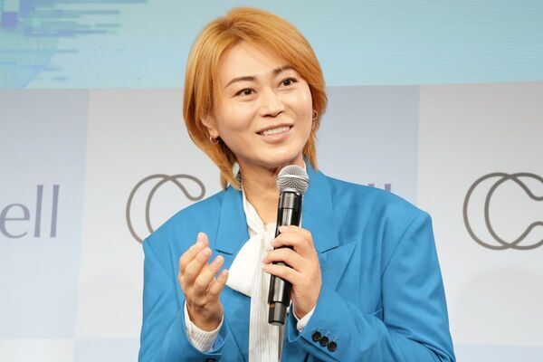 氷川きよしが美の秘訣を明かす！　再生医療スキンケアブランド「iCell」ブランドアンバサダー就任発表会レポート