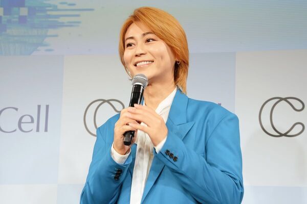 氷川きよしが美の秘訣を明かす！　再生医療スキンケアブランド「iCell」ブランドアンバサダー就任発表会レポート