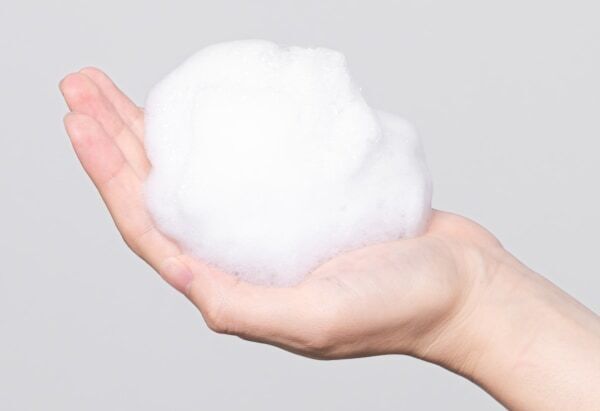 マルラオイル「ヴァーチェ」に天然由来の成分にこだわるヘアケアライン「オールインワンシャンプー」「リペアグロウヘアオイル」登場