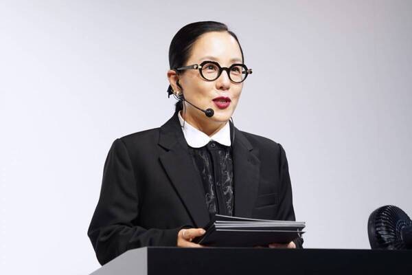 韓国コスメ『JUNGSANMOOL』新作チークに、モデルのミチが感動！　おすすめの使い方は？