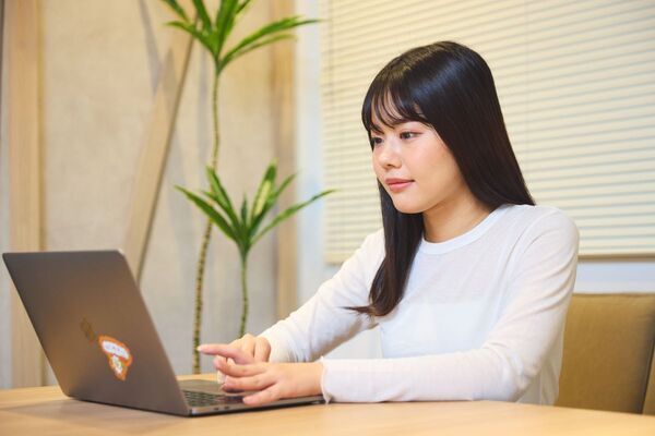 アイドルから接客、マーケティングへ。今を精一杯生きる女性の“毎日元気に働くための原動力”とは