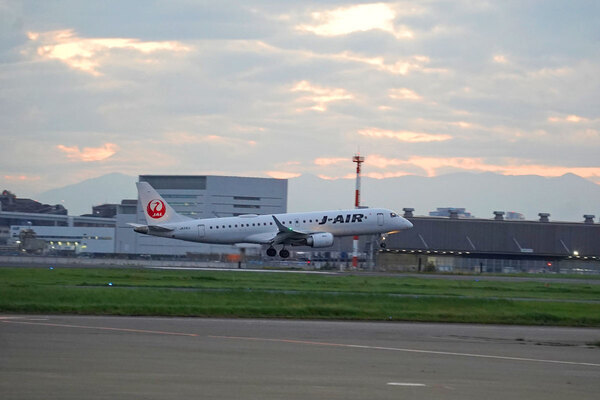 ひとりで見た夕焼けが沁みる……。JAL SKY MUSEUMでアラサー女子が“おひとりさま”を満喫した話