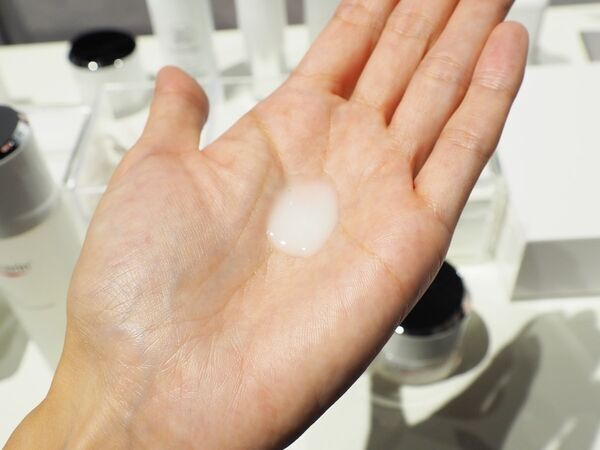 ハリ、湧き上がる！　ドイツ発老舗スキンケア「ユーセリン」から日本独自処方の「ハリフィラー」シリーズが誕生